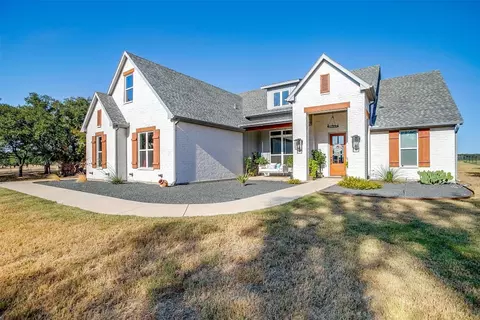 123 War Wagon Cir, Millsap, TX 76066