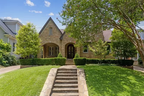 1123 N Edgefield Ave, Dallas, TX 75208