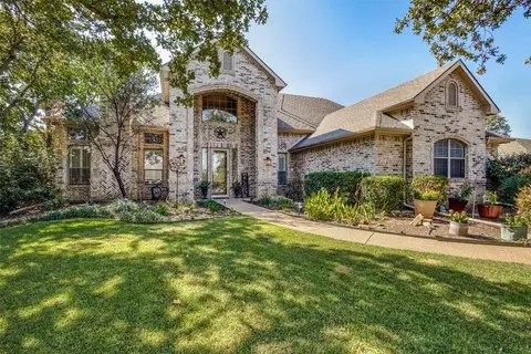 2306 Creekedge Ct, Corinth, TX 76210