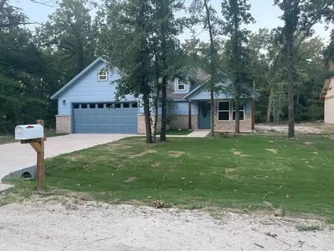 913 Hillburn Dr, West Tawakoni, TX 75474
