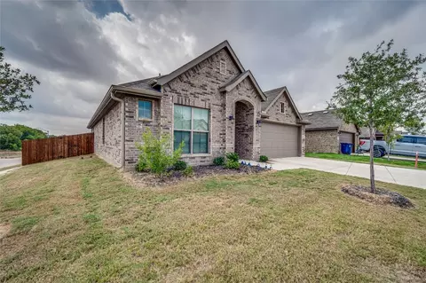 101 Cheryl Dr, Keene, TX 76059