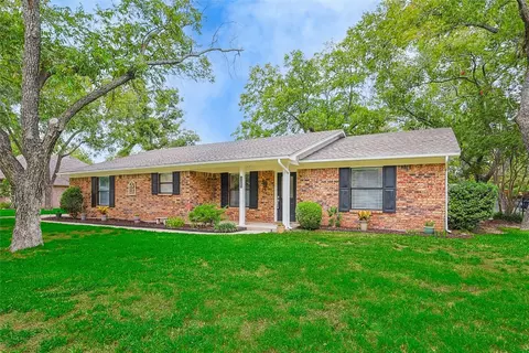 9414 Monticello Dr, Granbury, TX 76049
