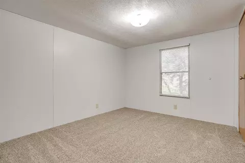 136 Draper Dr, Springtown, TX 76082 photo 29