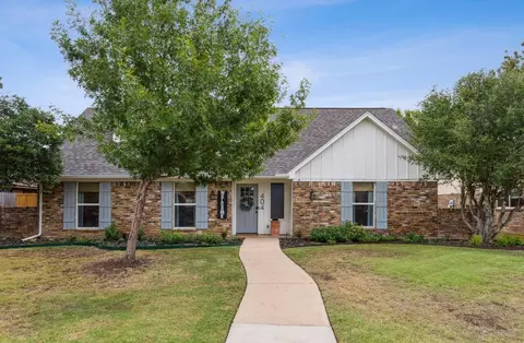 404 Pebblebrook Dr, Allen, TX 75002