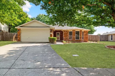 820 Topaz Dr, Mckinney, TX 75071