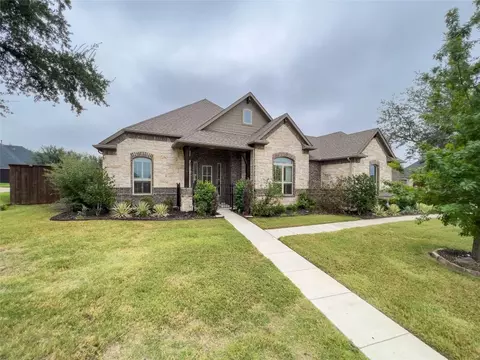 126 Ocotillo Dr, Waxahachie, TX 75165