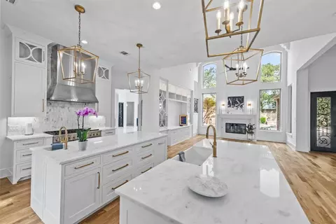 2 Heather Glen Cir, Trophy Club, TX 76262