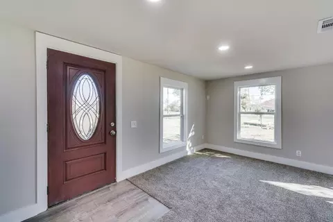 206 E Marrion St, Itasca, TX 76055 photo 4