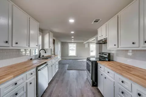 206 E Marrion St, Itasca, TX 76055 photo 8