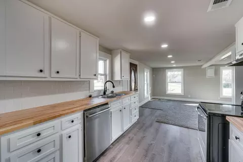 206 E Marrion St, Itasca, TX 76055 photo 9
