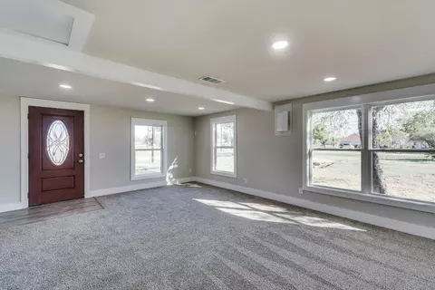 206 E Marrion St, Itasca, TX 76055 photo 3