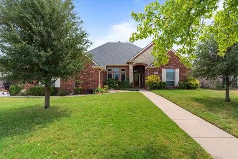 126 Honeysuckle Dr, Justin, TX 76247