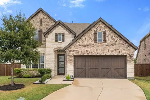8013 Mary Curran Ct, Dallas, TX 75252