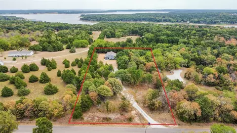 184 Stribbling Ln, Whitesboro, TX 76273