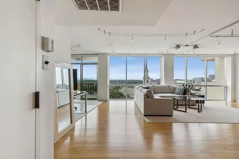 6211 W Northwest Hwy #1107, Dallas, TX 75225