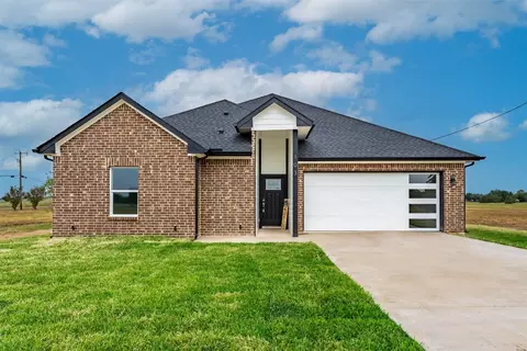 103 L B J Ranch Rd, Trinidad, TX 75163