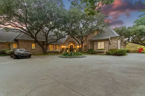 13833 Creekside Pl, Dallas, TX 75240