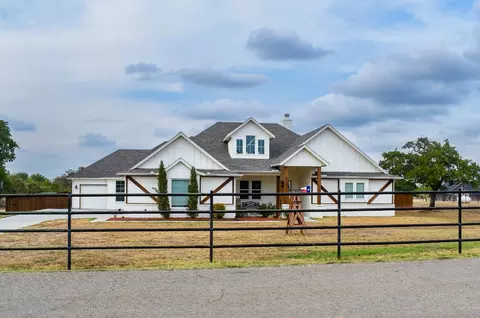 810 Grindstone Rd, Brock, TX 76087