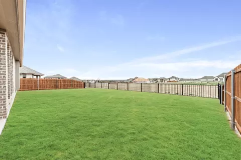 Exterior - 1908 Midhurst Dr, Forney, TX 75126 photo 5 of 6