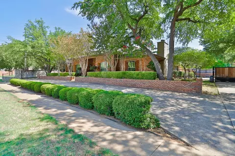 3916 Ashbury Ln, Bedford, TX 76021