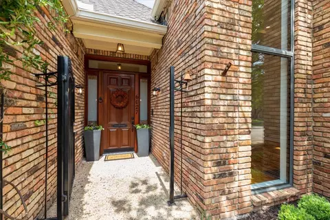 6027 Highplace Cir, Dallas, TX 75254