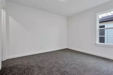 608 E Texas St, Denison, TX 75021 photo 12