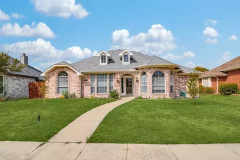 6710 Livingstone St, Rowlett, TX 75089