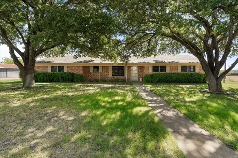 2720 Upper Denton Rd, Weatherford, TX 76085