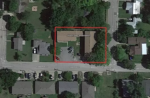 1014 S Waco St, Weatherford, TX 76086