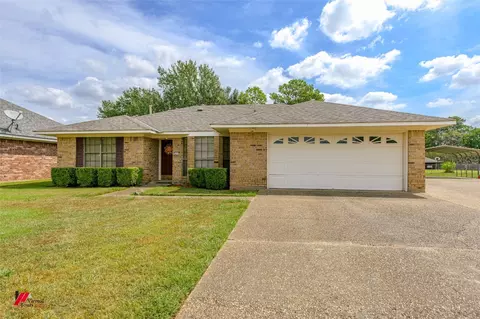 311 Brownlee Cir, Bossier City, LA 71111