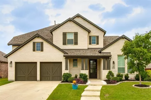 6921 Basket Flower Rd, Roanoke, TX 76262