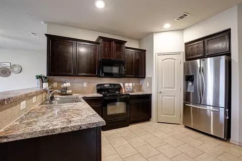 14028 Silkwood Dr, Haslet, TX 76052