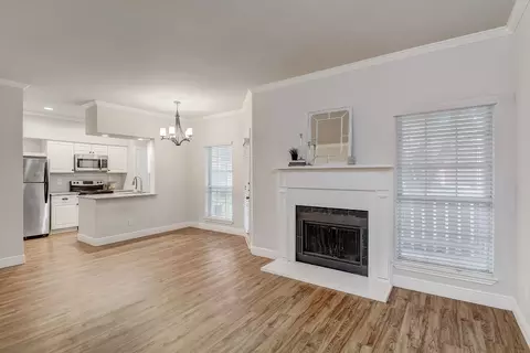1700 Amelia Ct #113, Plano, TX 75075