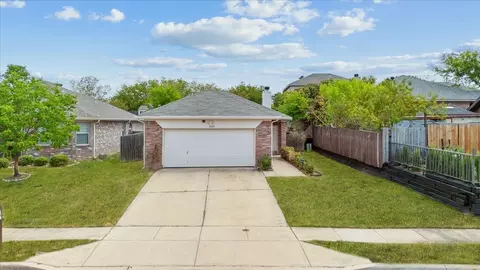 6540 Waterhill Ln, Fort Worth, TX 76179