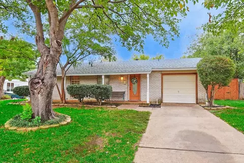 3000 Parliament St, Irving, TX 75062
