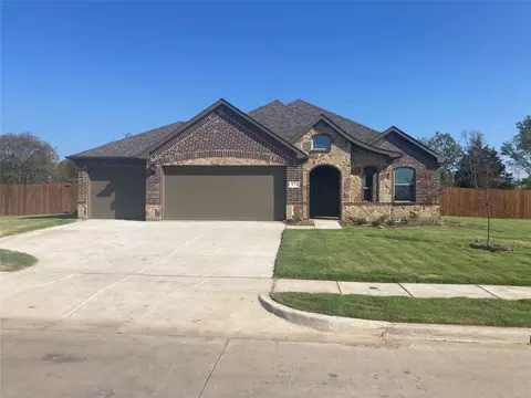 706 Broken Bow Ln, Cleburne, TX 76033