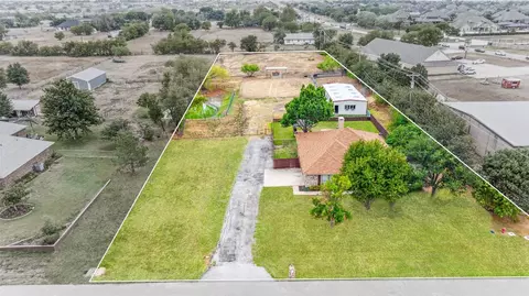 108 Berry Dr, Haslet, TX 76052
