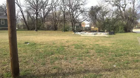 7817 Hull Ave, Dallas, TX 75216