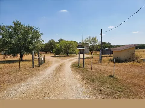 1111 Sanger Dr, Springtown, TX 76082