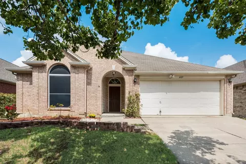 4609 Parkview Ln, Fort Worth, TX 76137