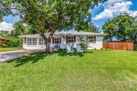 6556 Ridgemont Dr, Dallas, TX 75214