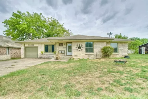 807 E Tyler St, Mexia, TX 76667