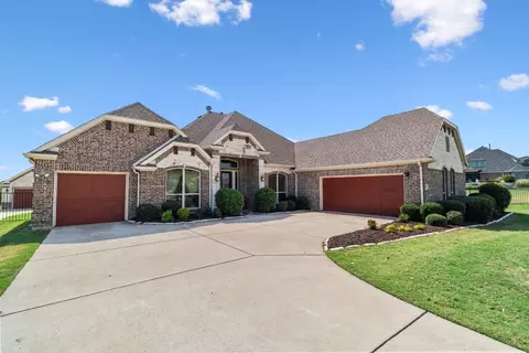 114 Las Colinas Trl, Cross Roads, TX 76227