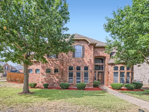 1749 White Falls Dr, Desoto, TX 75115