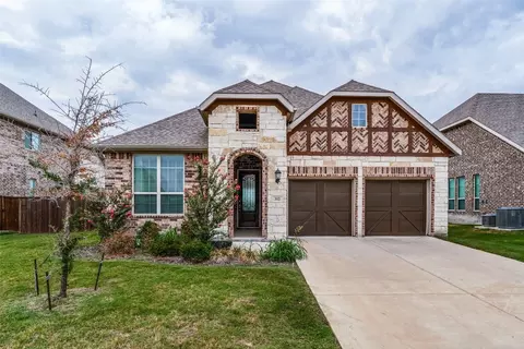 312 Gardenia Ln, Mansfield, TX 76063