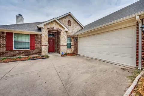 3001 Ashlawn Ct, Midlothian, TX 76065