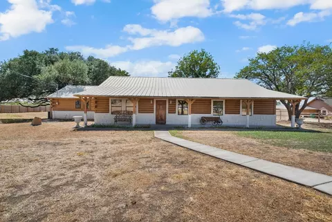 1040 S Graham St, Stephenville, TX 76401