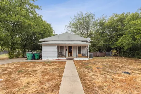 801 Anthony St, Mckinney, TX 75069