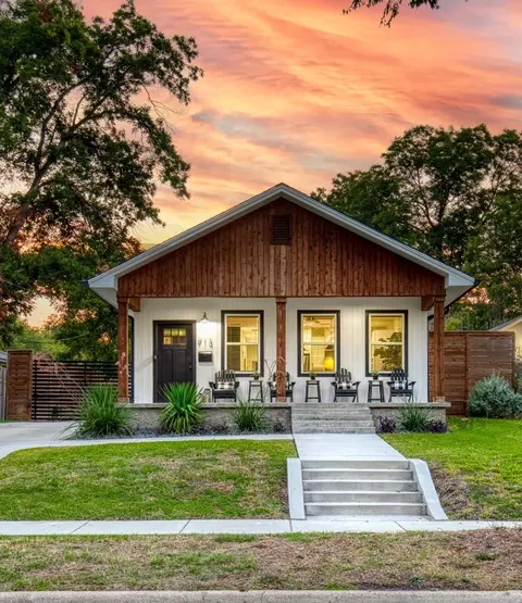 913 S Brighton Ave, Dallas, TX 75208