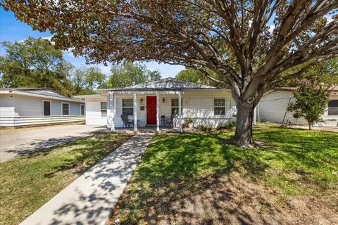 5820 Lyle St, Westworth Village, TX 76114